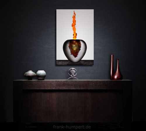 abstrakte Kunst auf gl&auml;nzender Metalloberfl&auml;che